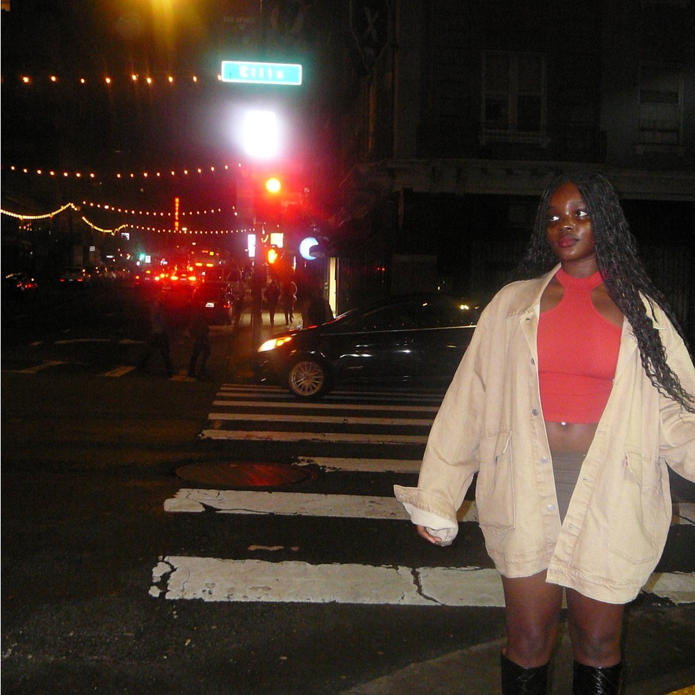 Oversized beige/tan Levi’s Strauss denim jacket and/or oversized dress